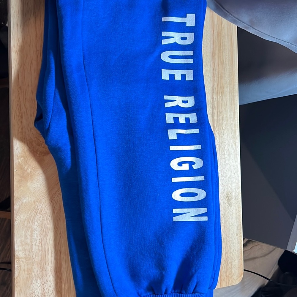 Blue True Religion sweatpants size large, never worn.